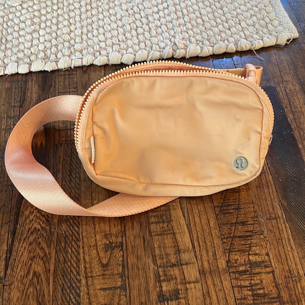 Lululemon crossbody bag